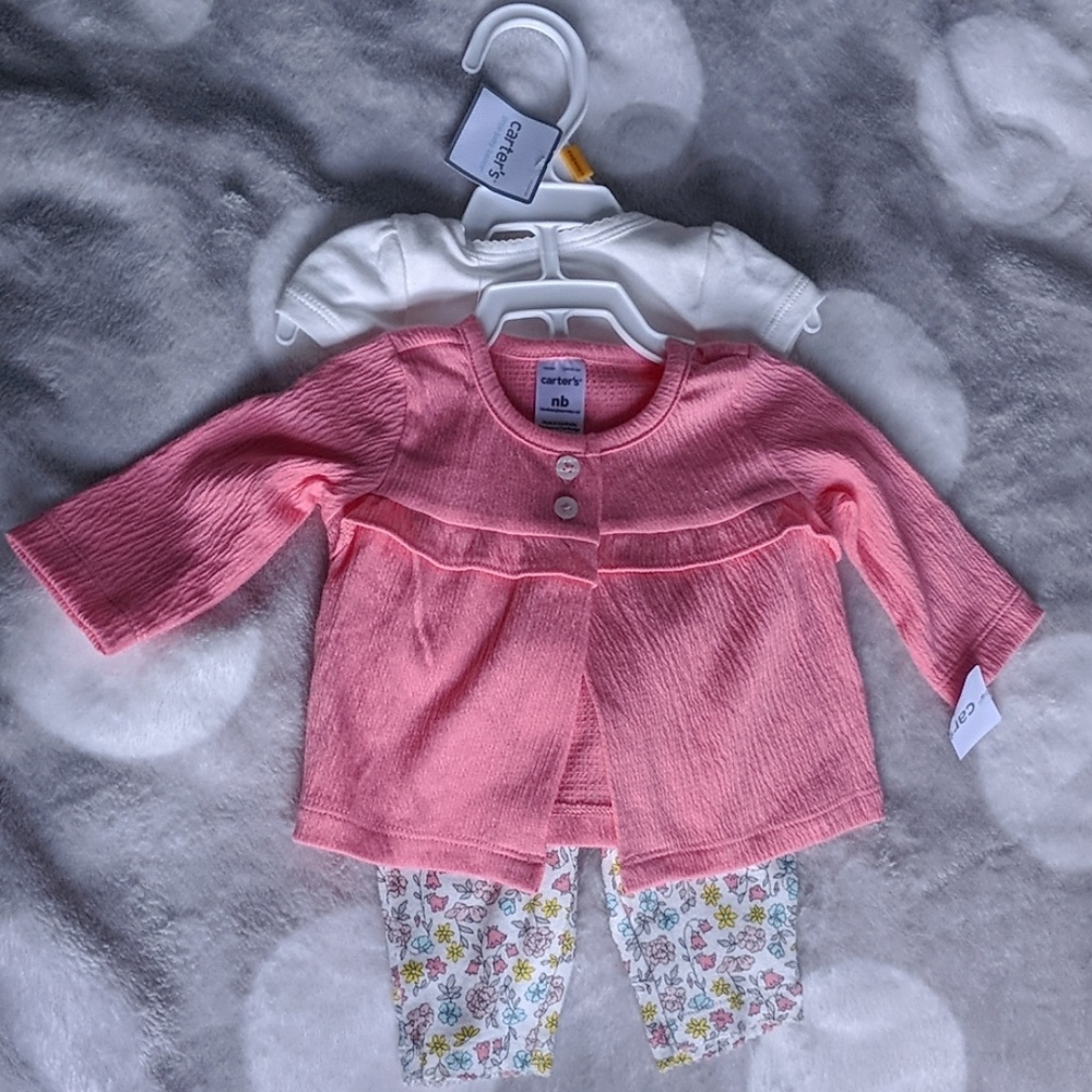NWT 3-Piece Carter's Newborn unicorn cardigan set